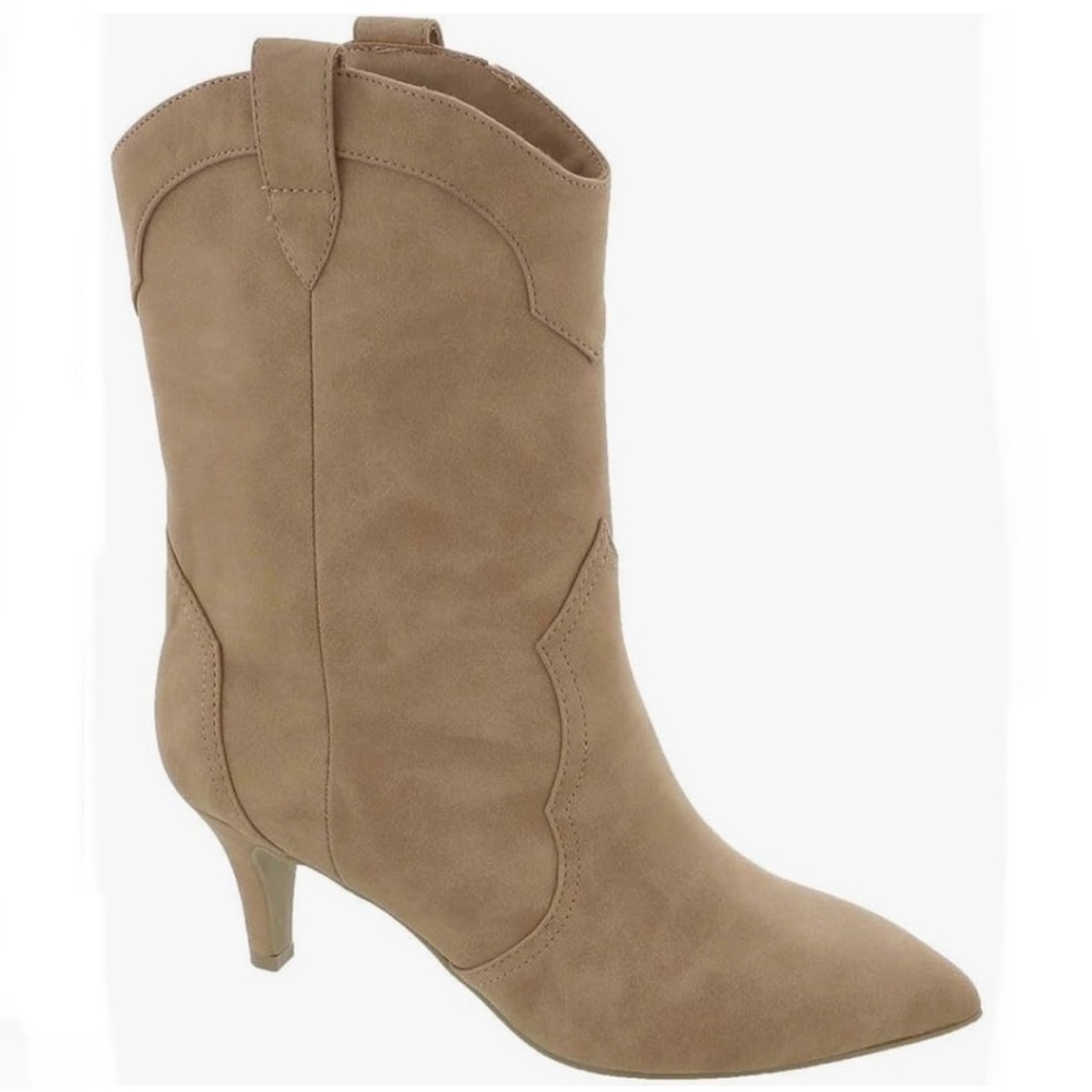 DV Dolce Vita Women's Andres Fashion Tan Western Kitten Heel Boots Size 8 NEW